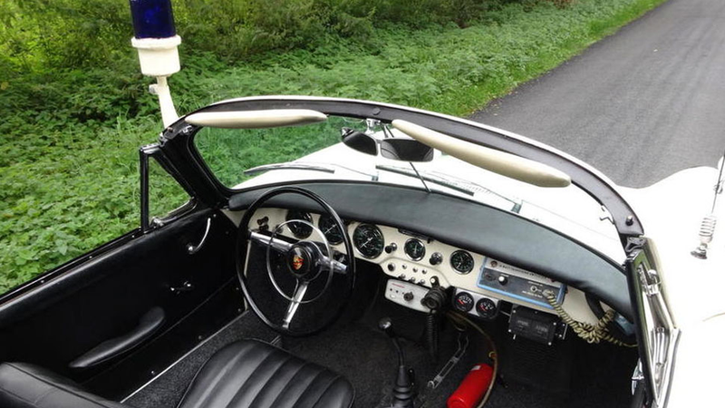 Illustration for article titled The Coolest And Dutchest Police Car Ever Is Up For Auction
